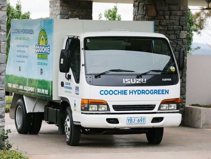 coochie-hydrogreen-lawn-care-franchise-available-in-melbourne-1