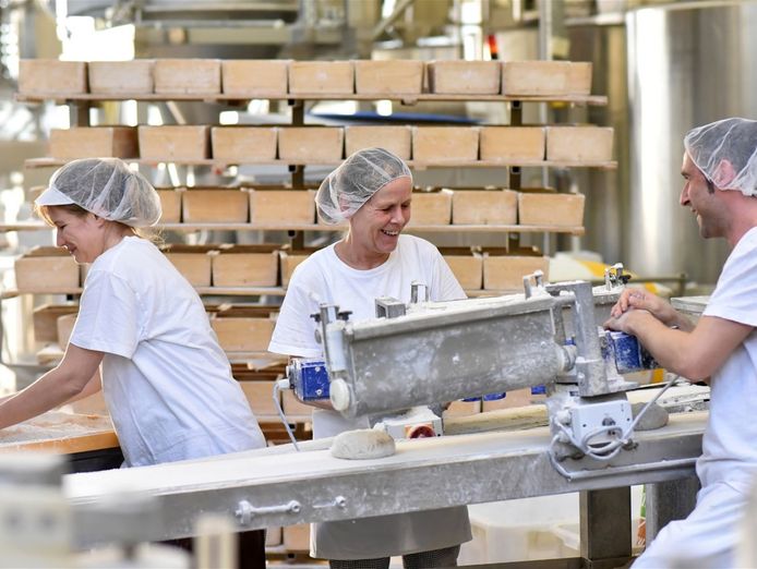 own-a-traditional-bakery-and-cafe-0