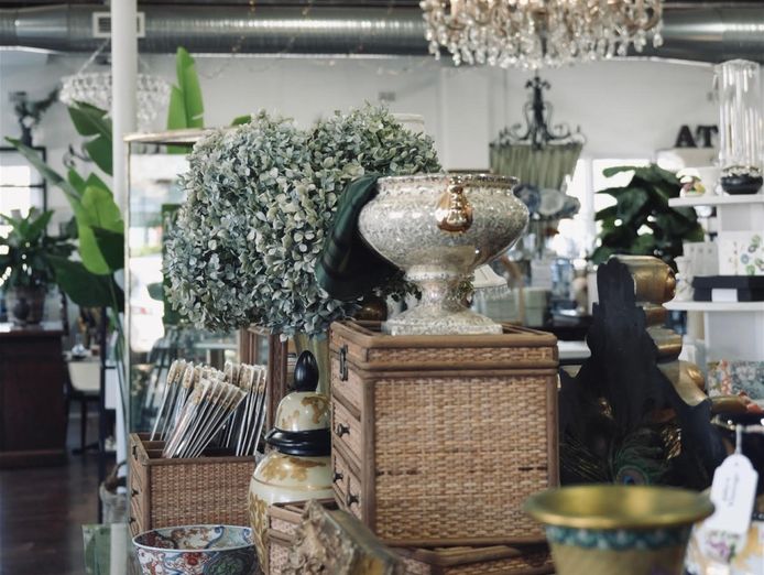 designer-vintage-emporium-amp-cafe-0