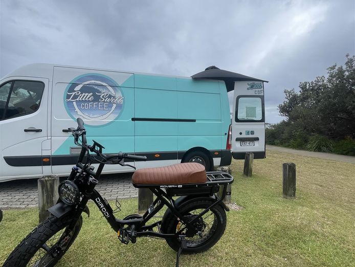 profitable-beachside-mobile-coffee-van-prime-location-2