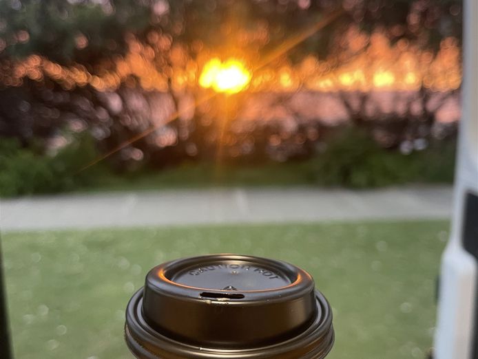 profitable-beachside-mobile-coffee-van-prime-location-1