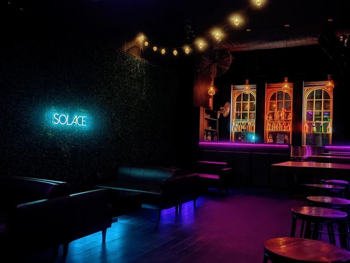 wiwo-cocktail-bar-situated-on-the-iconic-chapel-street-mobile-bars-business-0