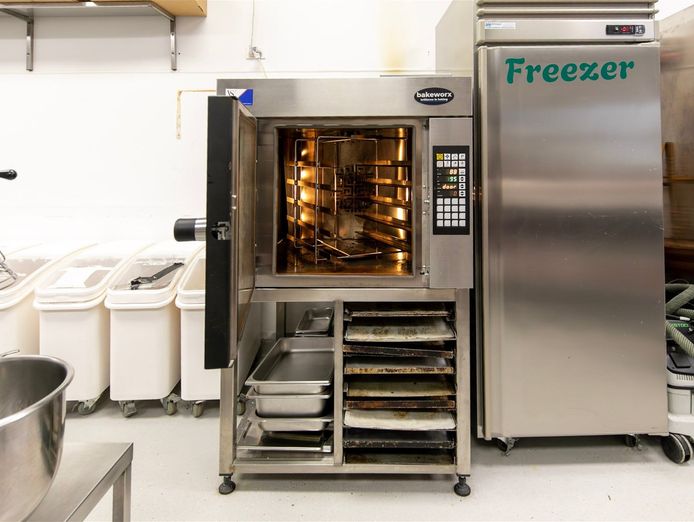 profitable-bakery-freehold-prime-sea-change-location-4