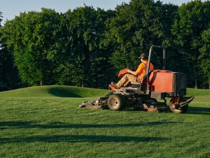 longstanding-lawn-mowing-amp-gardening-business-stable-income-0