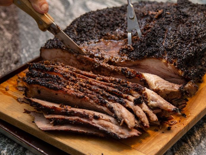 highly-regarded-american-style-barbecue-restaurant-2