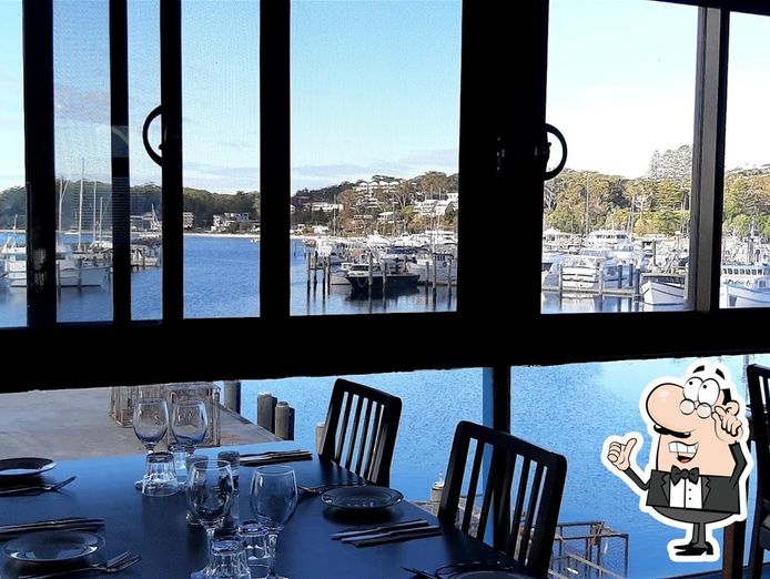 waterfront-dining-2