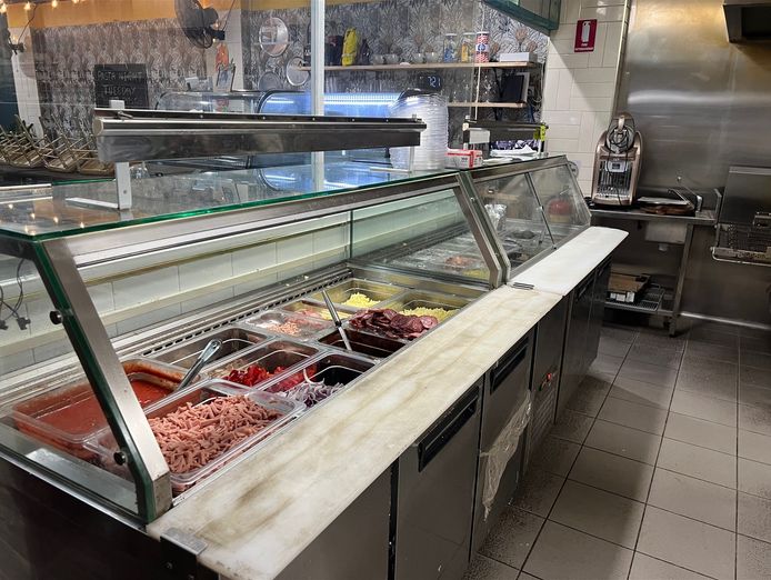 pizza-shop-with-italian-restaurant-opportunity-belmont-nsw-4