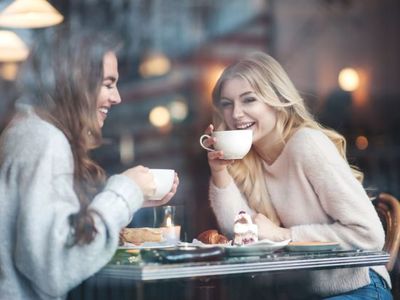established-cafe-for-sale-fantastic-hervey-bay-marina-location-7