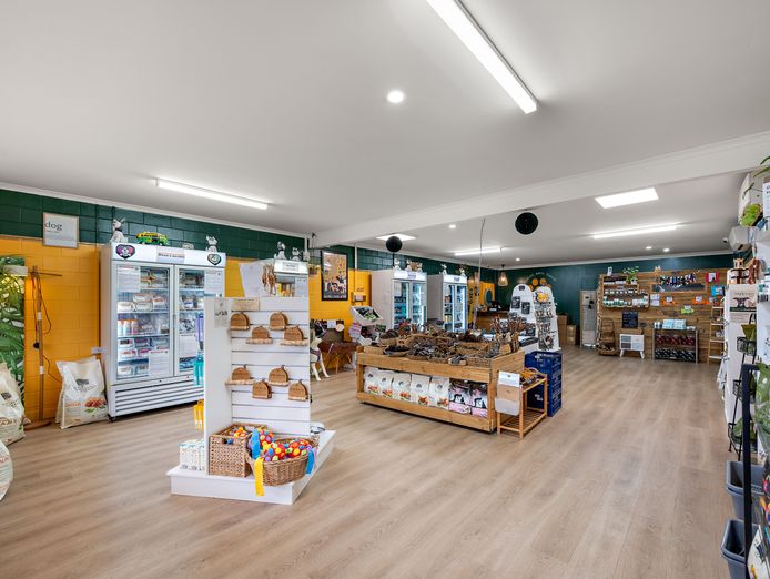 specialist-pet-wellness-natural-nutrition-business-established-brand-4
