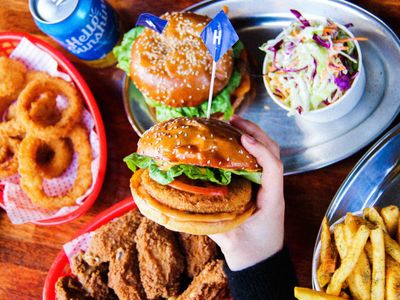 own-a-huxtaburger-restaurant-franchise-in-south-perth-or-surrounding-suburbs-1