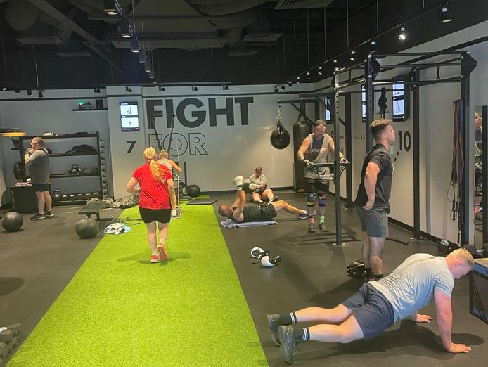 existing-ubx-boxing-strength-gym-for-sale-in-gladstone-2