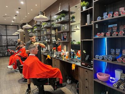 sold-big-barber-delux-full-service-gentlemens-barber-shop-pacific-werri-8