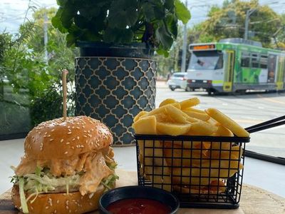 prominent-cafe-delicatessan-nth-caulfield-asking-reduced-345k-only-3-years-6