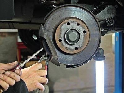 heavy-vehicle-mechanical-workshop-for-sale-brisbane-north-2