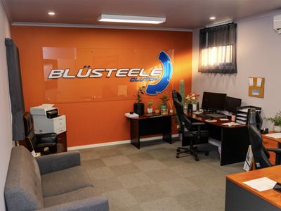 automotive-online-business-with-modern-warehouse-6