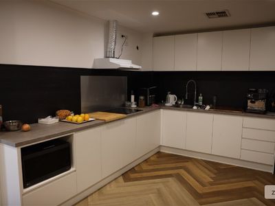 import-flooring-wholesale-distribution-company-6