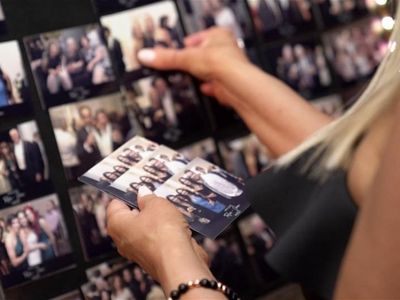 capture-and-print-photo-magnets-own-a-magnet-me-franchise-0