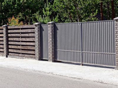 established-fencing-business-2