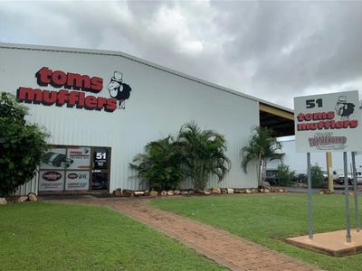 thriving-auto-workshop-40-years-of-success-toms-mufflers-4