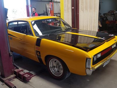 large-independent-automotive-workshop-great-facilities-1