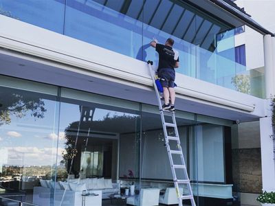 window-cleaning-easy-to-run-1