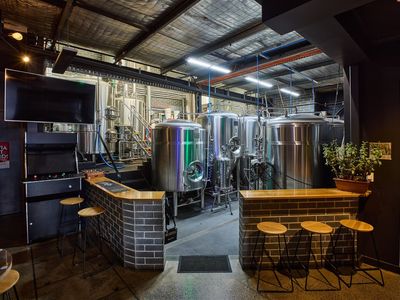 microbrewery-amp-bar-in-north-hobart-turnkey-3