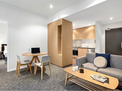 invest-in-the-cbd-thriving-corporate-hub-quest-on-william-4