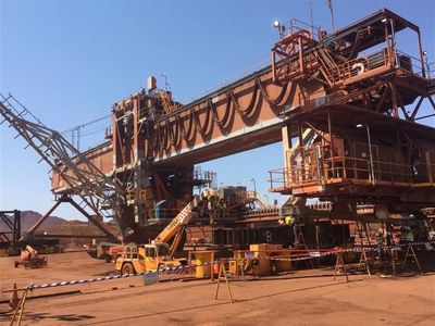 specialised-industrial-services-strong-forward-work-1