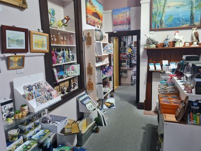 iconic-toy-amp-games-retailer-1