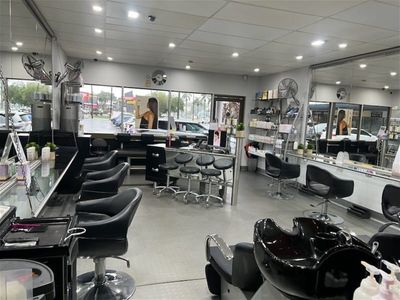 total-hair-studio-for-sale-3