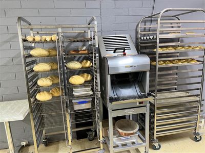 iconic-totally-gluten-free-bakery-great-product-range-5