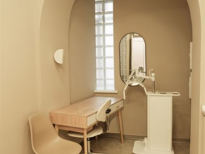 wellness-business-high-margin-low-hours-2