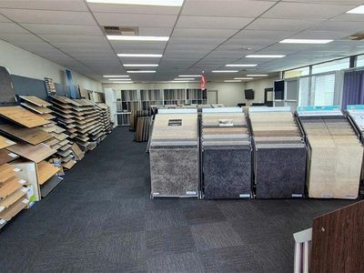 established-carpet-amp-flooring-showroom-sor-0