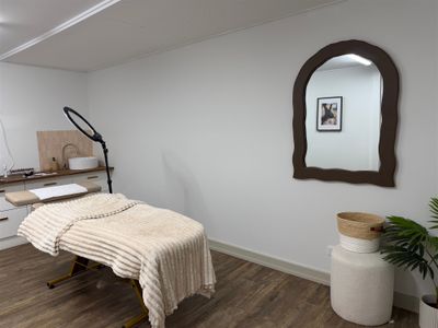 enhance-beauty-salon-6