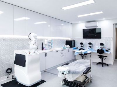 step-into-industry-leading-aesthetics-brand-the-derm-lab-0