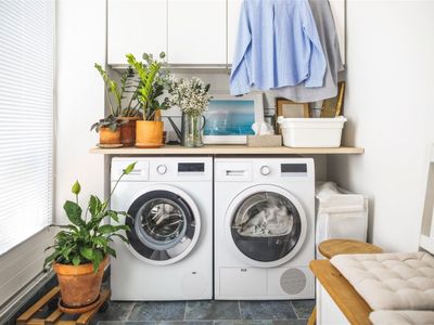 high-return-renovation-opportunity-with-i-amp-f-bathrooms-7