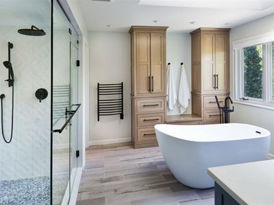 high-return-renovation-opportunity-with-i-amp-f-bathrooms-8
