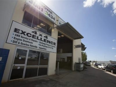 4x4-specialist-amp-mechanical-service-centre-brendale-qld-0
