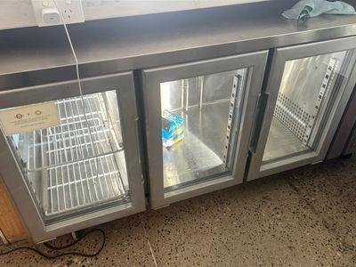 anglesea-food-hub-turnkey-coastal-setup-9