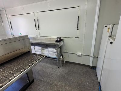 turnkey-gourmet-pizza-van-amp-catering-business-4