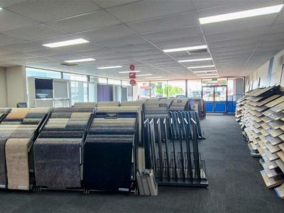 established-carpet-amp-flooring-showroom-sor-1
