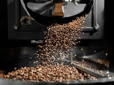 sold-premium-brand-wholesale-growth-and-lifestyle-location-4