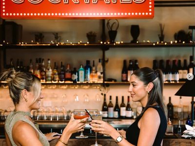 lucy-luu-asian-style-restaurant-amp-bar-high-end-4