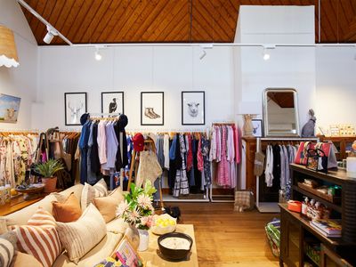 coco-blue-campbell-town-icon-6