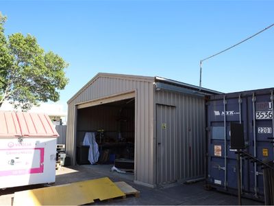 import-flooring-wholesale-distribution-company-2