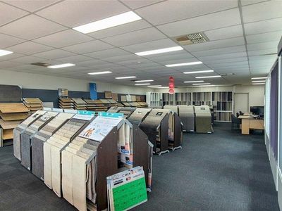 established-carpet-amp-flooring-showroom-sor-3