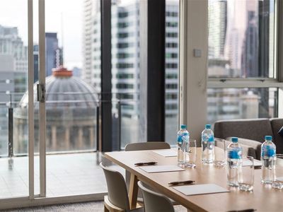 invest-in-a-thriving-corporate-hub-quest-on-william-3