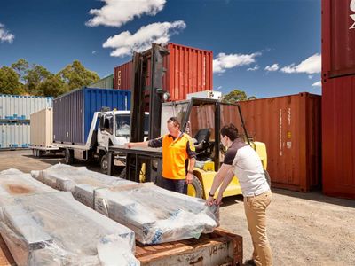 sales-amp-hire-shipping-containers-32-roi-owner-operator-1
