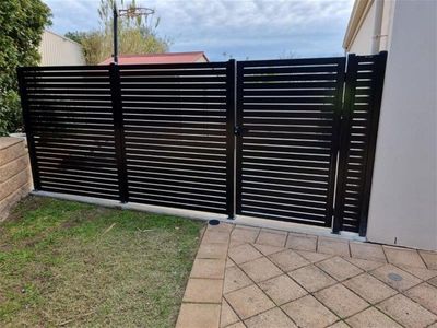 privacy-screens-gates-amp-fencing-business-9