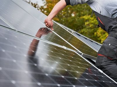 solar-amp-battery-installation-electrical-contracting-business-0